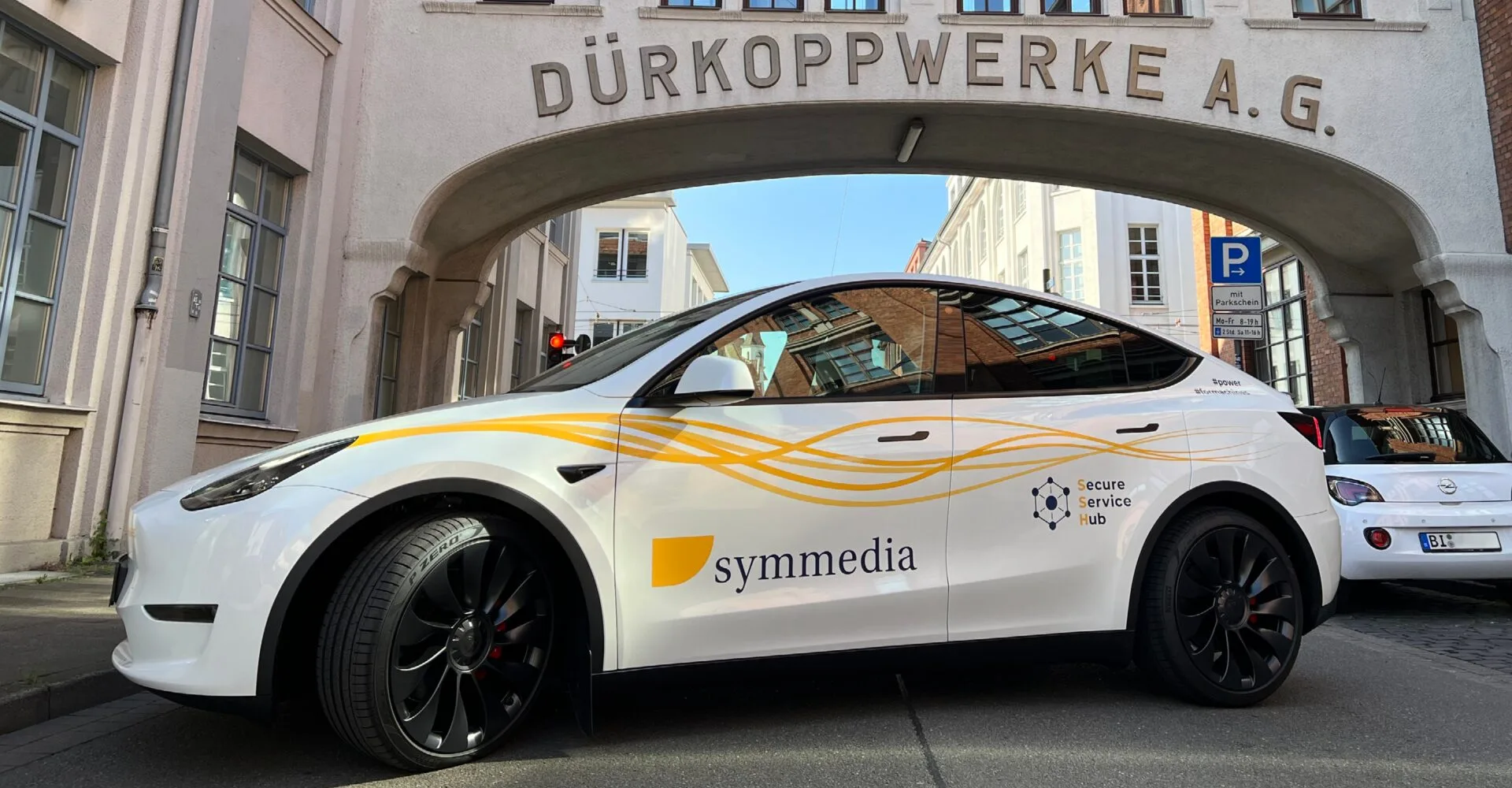 Case Study symmedia: Website- und Markendesign von Tonality